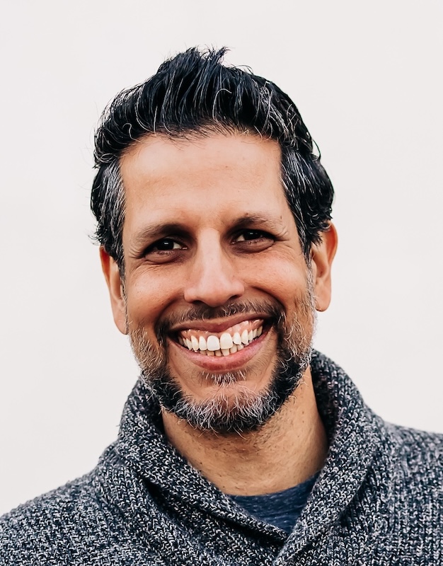 Dr. Yoendry Torres